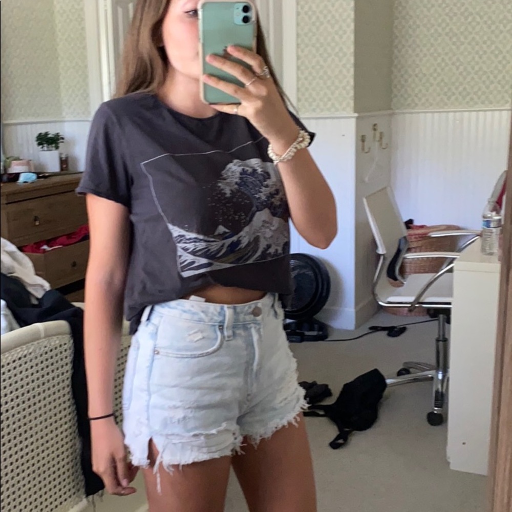 urban outfitters t-shirt